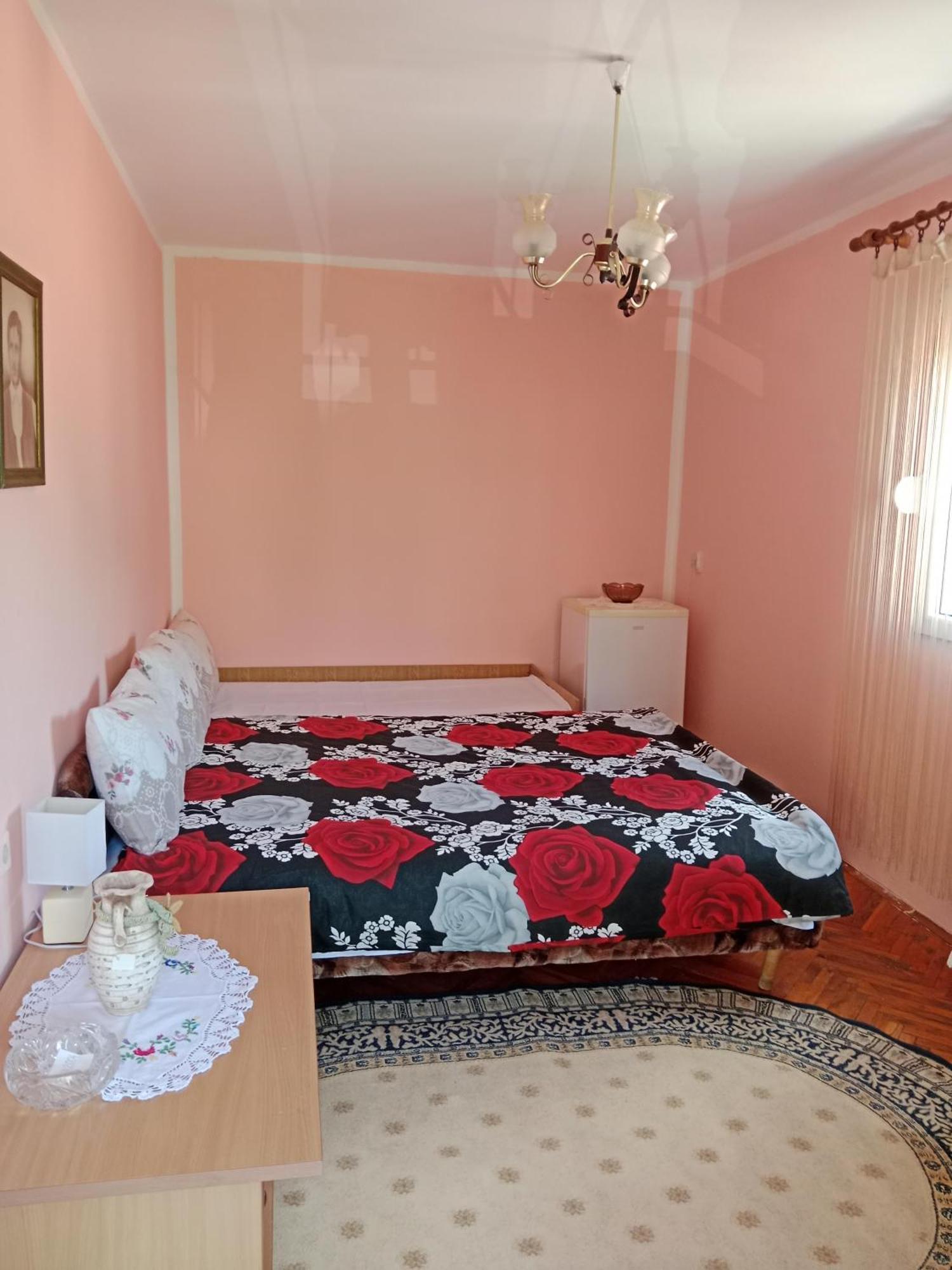 Rooms Banicevic Рисан Экстерьер фото